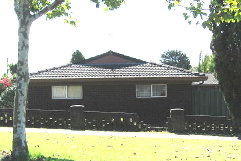 Photo of property in 3/13 Seabrook Avenue, New Lynn, Auckland, 0600