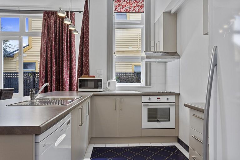 Photo of property in 309 Montreal Street, Christchurch Central, Christchurch, 8013