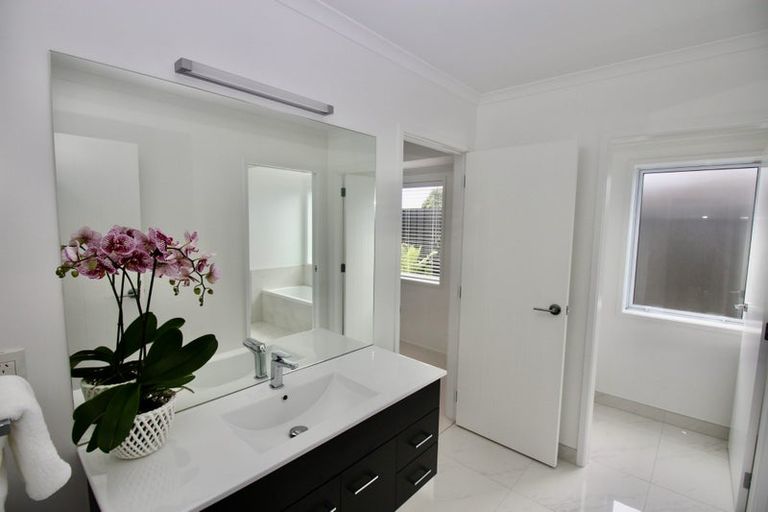 Photo of property in 76 Leeward Drive, Whitianga, 3510