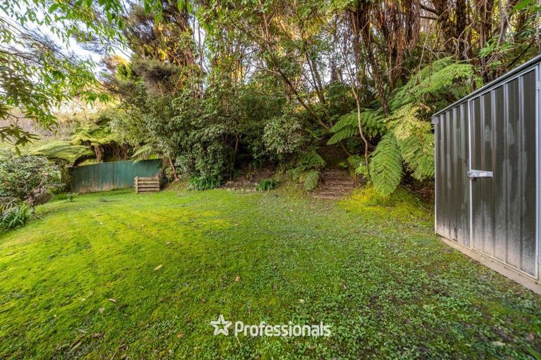 Photo of property in 14 Pinehaven Road, Pinehaven, Upper Hutt, 5019