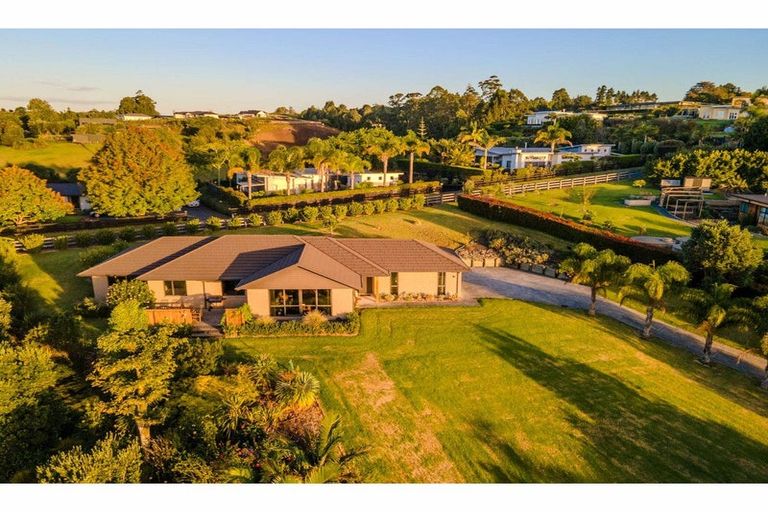 Photo of property in 6 Riverbank Drive, Kerikeri, 0230