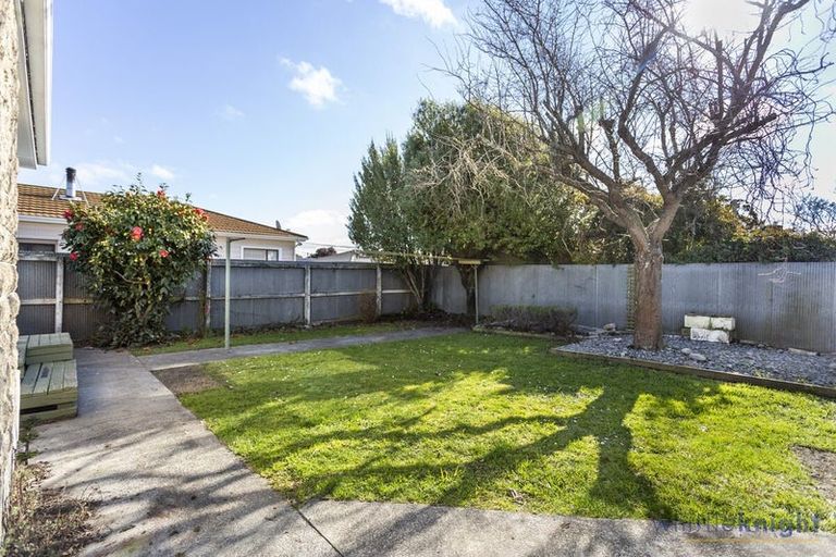 Photo of property in 1 Fulham Street, Islington, Christchurch, 8042