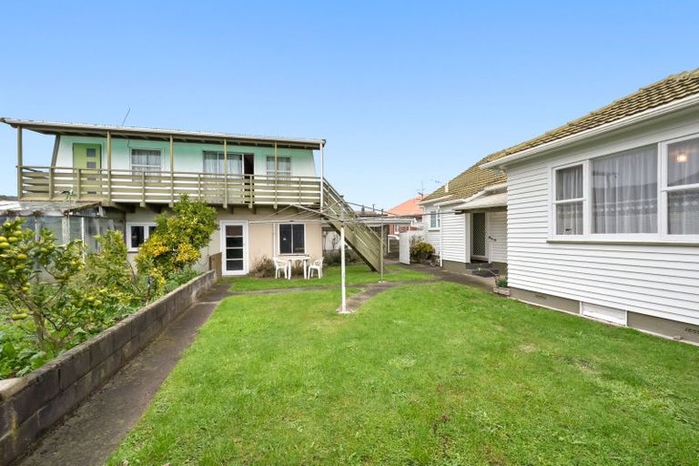 Photo of property in 4 Pringle Street, Taita, Lower Hutt, 5011