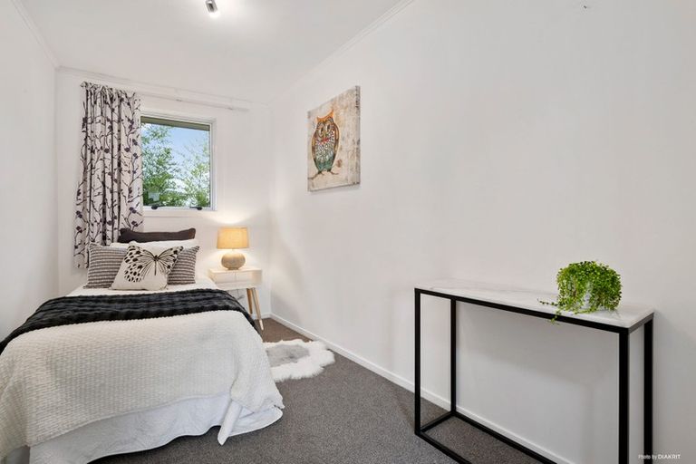 Photo of property in 35 Comet Crescent, Mangere, Auckland, 2022