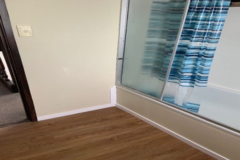 Photo of property in 1/73 Glamorgan Drive, Torbay, Auckland, 0630