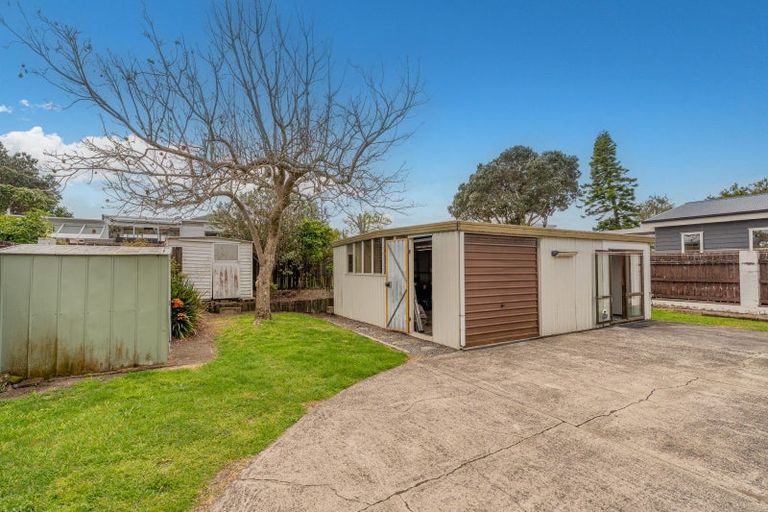 Photo of property in 39 Pauanui Beach Road, Pauanui, Hikuai, 3579