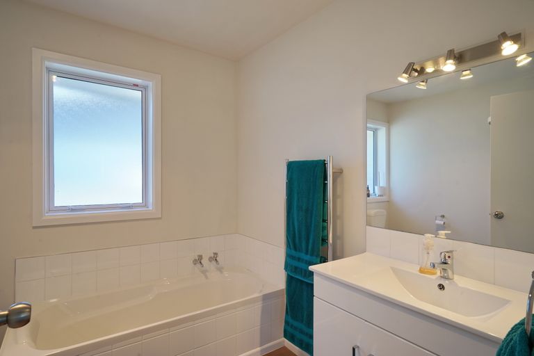 Photo of property in 6 Hodgson Avenue, Kaiapoi, 7630