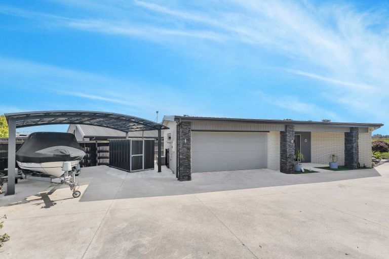 Photo of property in 15a Goble Road, Clarks Beach, Pukekohe, 2679