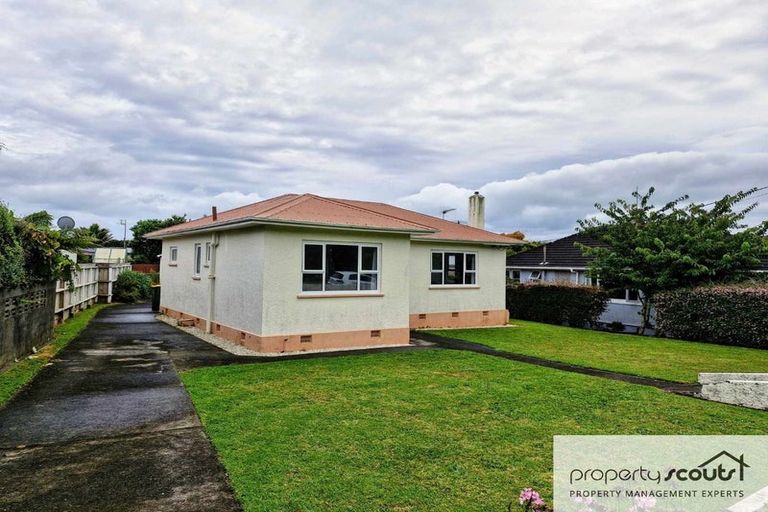 Photo of property in 7 Tarahua Road, Vogeltown, New Plymouth, 4310
