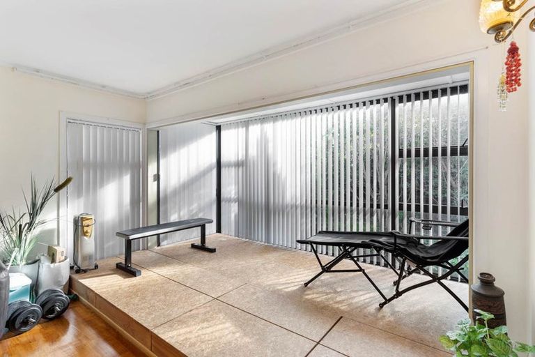 Photo of property in 10 Latham Avenue, Pakuranga, Auckland, 2010