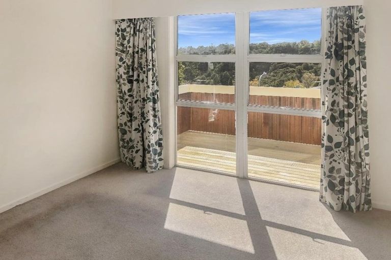 Photo of property in 11 Hague Place, Birkenhead, Auckland, 0626