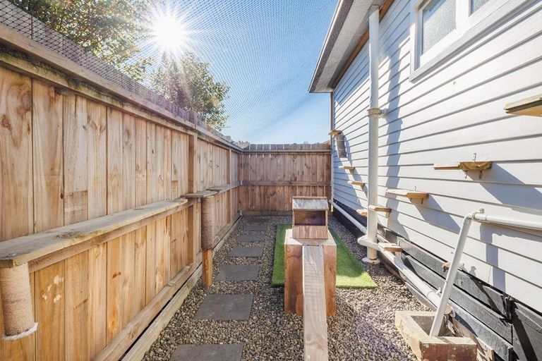 Photo of property in 2 Avon Terrace, Roslyn, Palmerston North, 4414