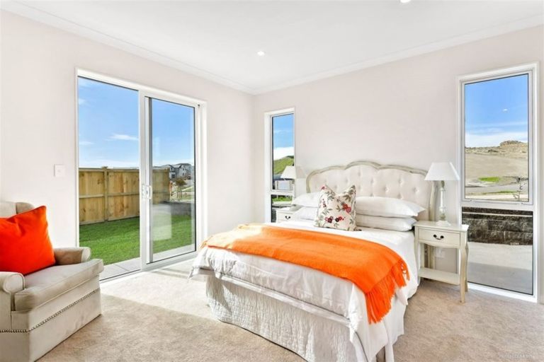 Photo of property in 27 Maka Terrace, Orewa, 0931