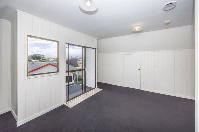 Photo of property in 50 Poaka Avenue, Dinsdale, Hamilton, 3204