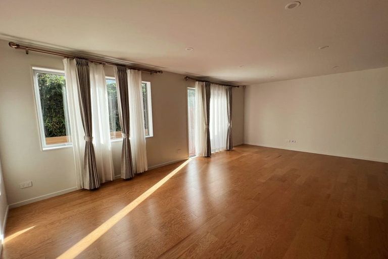 Photo of property in 171a Forrest Hill Road, Forrest Hill, 0620