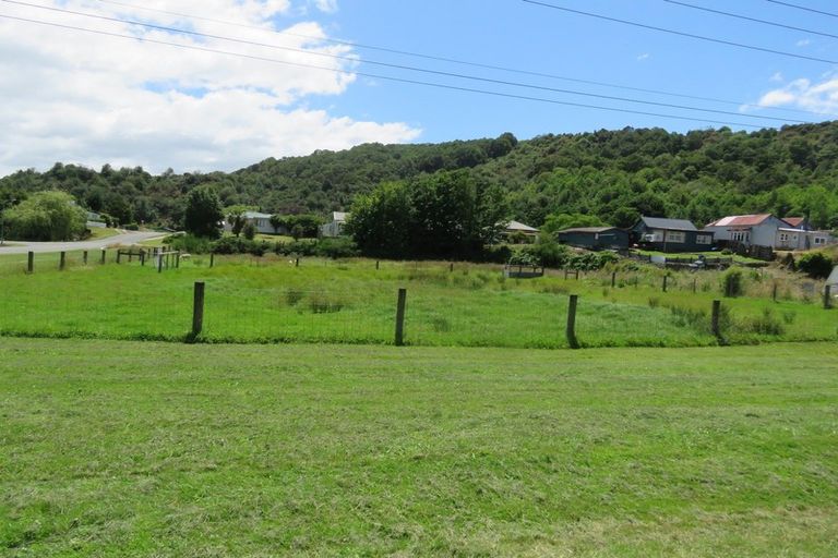Photo of property in 7 Herald Street, Reefton, 7830