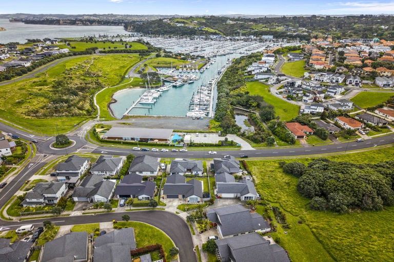 Photo of property in 65 Pinecrest Drive, Gulf Harbour, Whangaparaoa, 0930