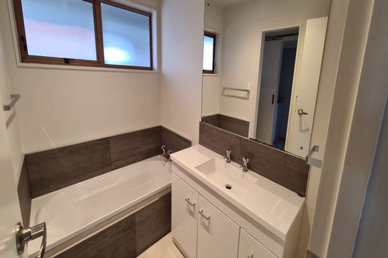 Photo of property in 25 Anderson Road, Taradale, Napier, 4112