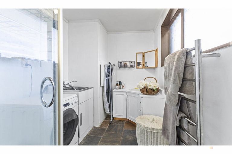 Photo of property in 23 South Terrace Road, Geraldine, 7930