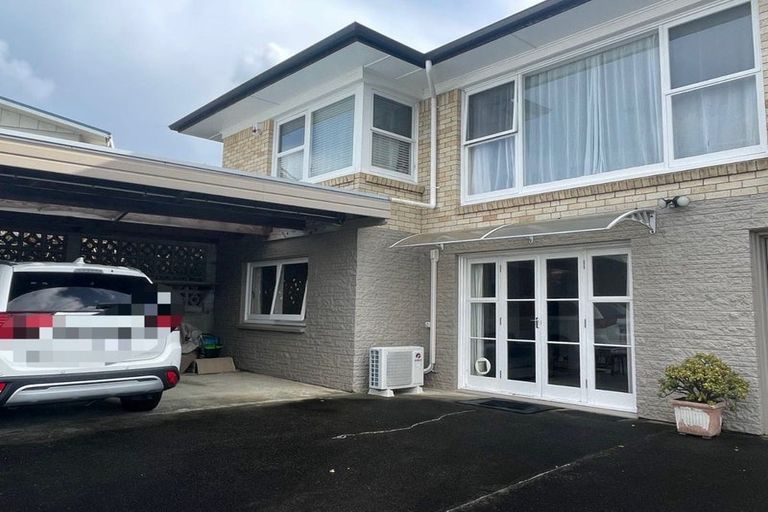 Photo of property in 1/31 Bayview Road, Browns Bay, Auckland, 0630