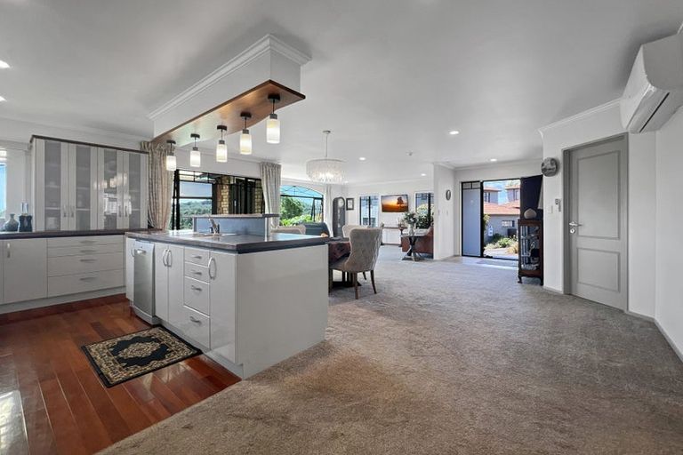 Photo of property in 57 Mt Lebanon Crescent, The Gardens, Auckland, 2105