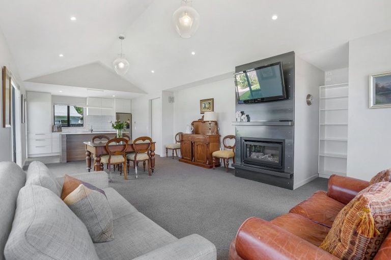 Photo of property in 214 Park Street, Winton, 9720
