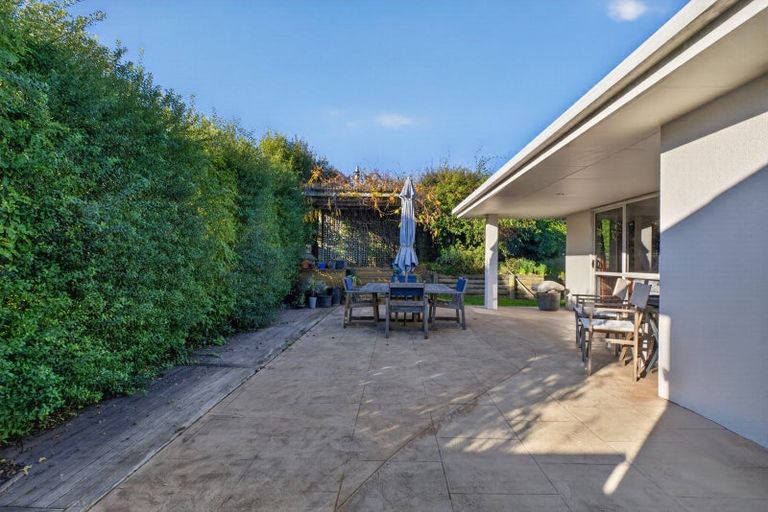 Photo of property in 18 Lionel Place, Mapua, 7005