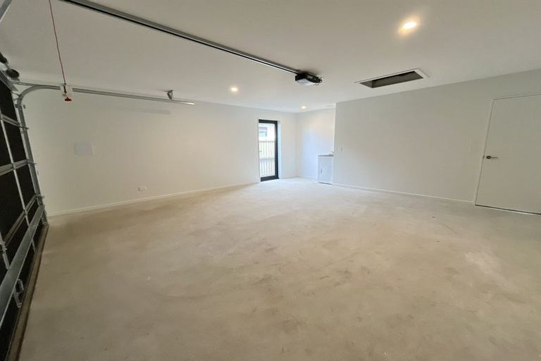 Photo of property in 29 Rita Angus Road, Belfast, 8051