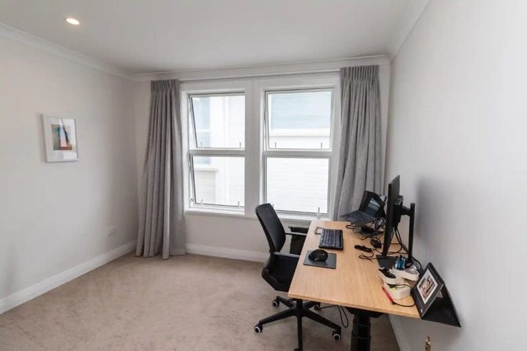 Photo of property in 69 Arcus Way, Hataitai, Wellington, 6021