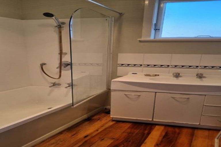 Photo of property in 41 Hindmarsh Street, Johnsonville, Wellington, 6037