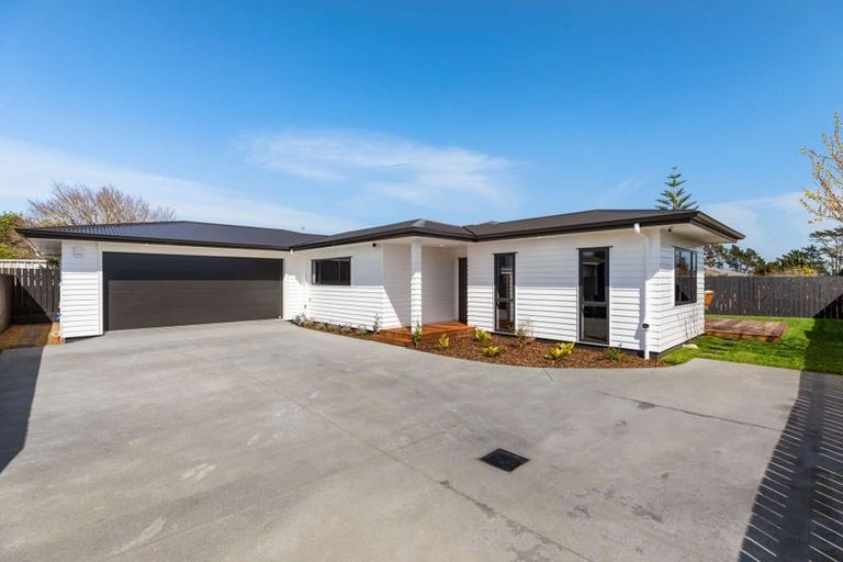Photo of property in 116a Racecourse Road, Waiuku, 2123