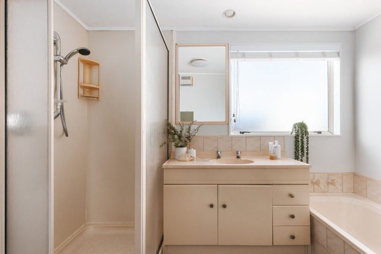 Photo of property in 17 Balmacewen Place, Mount Maunganui, 3116