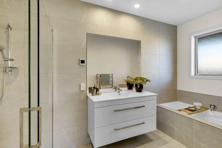 Photo of property in 3 Christow Court, Paraparaumu, 5032