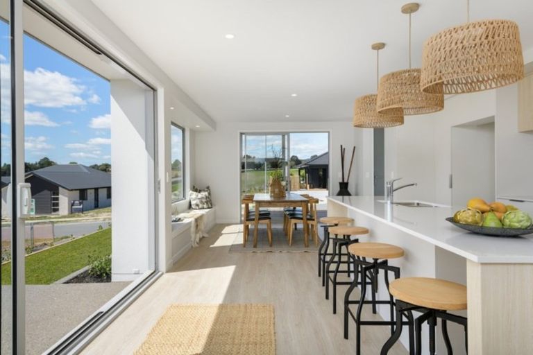 Photo of property in 15 Kiritiana Close, Pyes Pa, Tauranga, 3112