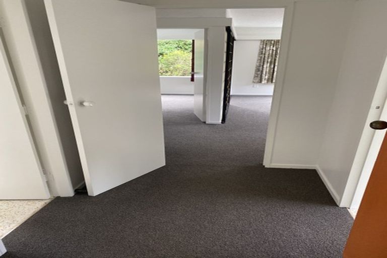 Photo of property in 24a Caesars Place, Churton Park, Wellington, 6037