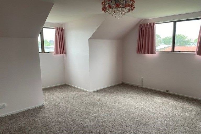 Photo of property in 7 Rhyl Place, Bryndwr, Christchurch, 8053