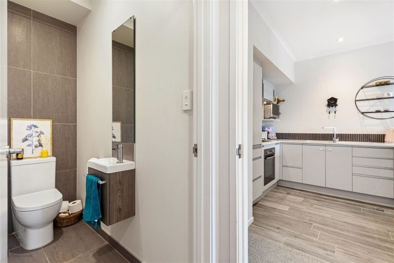 Photo of property in 20 Teal Way, Hobsonville, Auckland, 0616