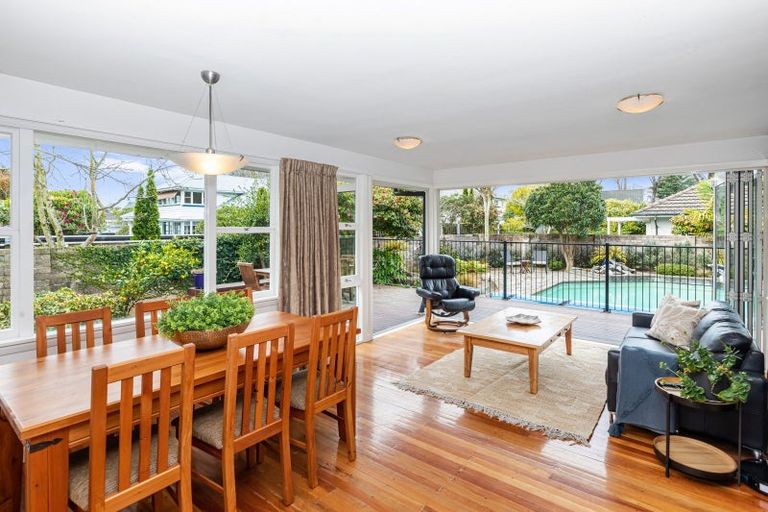 Photo of property in 90 Clyde Road, Ilam, Christchurch, 8041