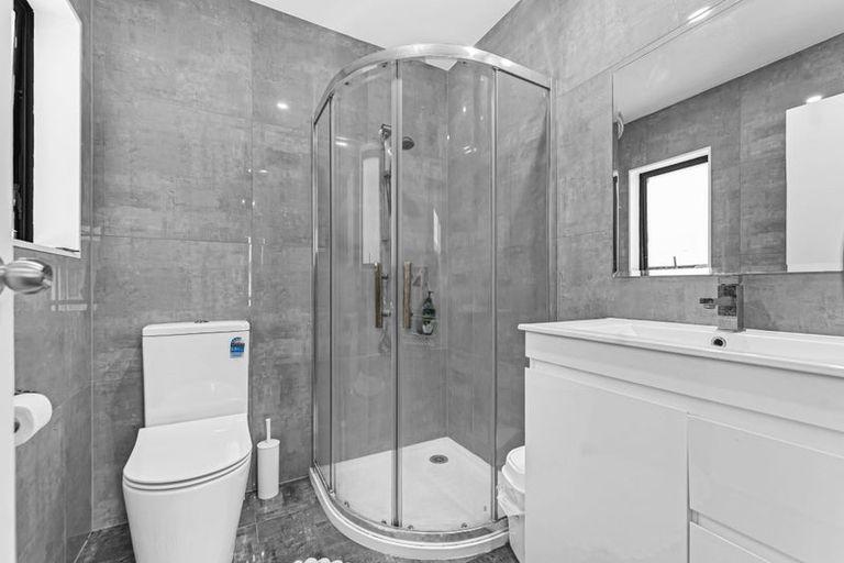 Photo of property in 127e Russell Road, Manurewa, Auckland, 2102