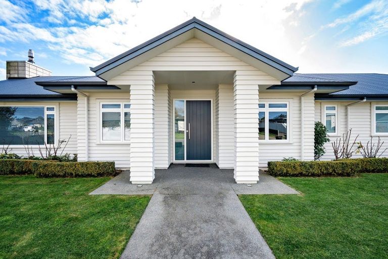 Photo of property in 8 Te Heipora Place, Havelock North, 4130
