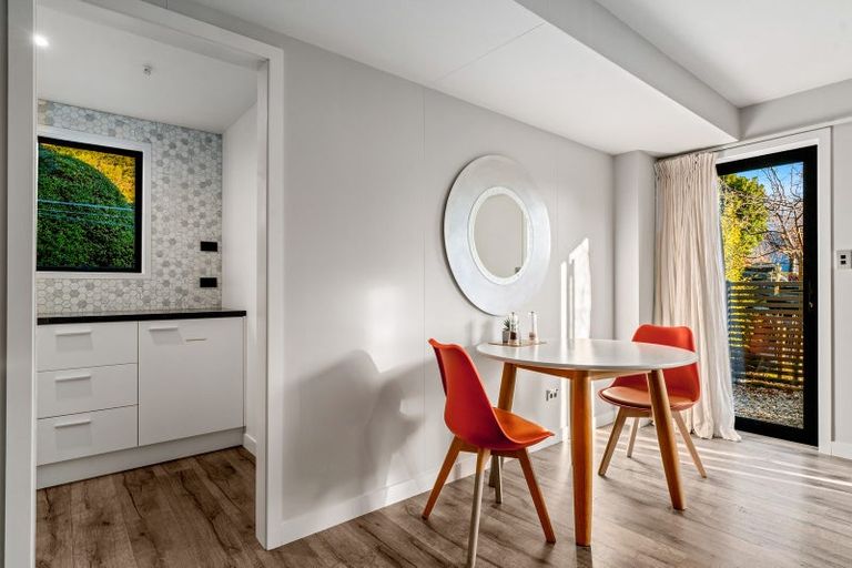 Photo of property in 8b Minaret Ridge, Wanaka, 9305