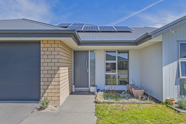 Photo of property in 18 Maitland Crescent, Rolleston, 7614