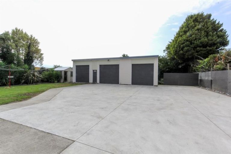Photo of property in 1263 Egmont Road, Egmont Village, New Plymouth, 4372