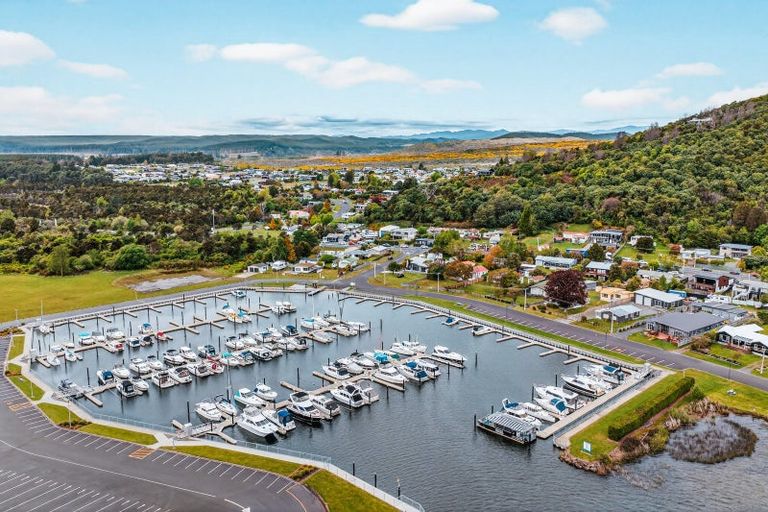 Photo of property in 3 Te Moho Street, Motuoapa, 3382