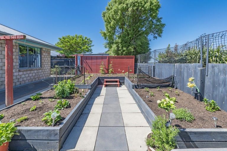 Photo of property in 18 Stanwood Grove, Darfield, 7510