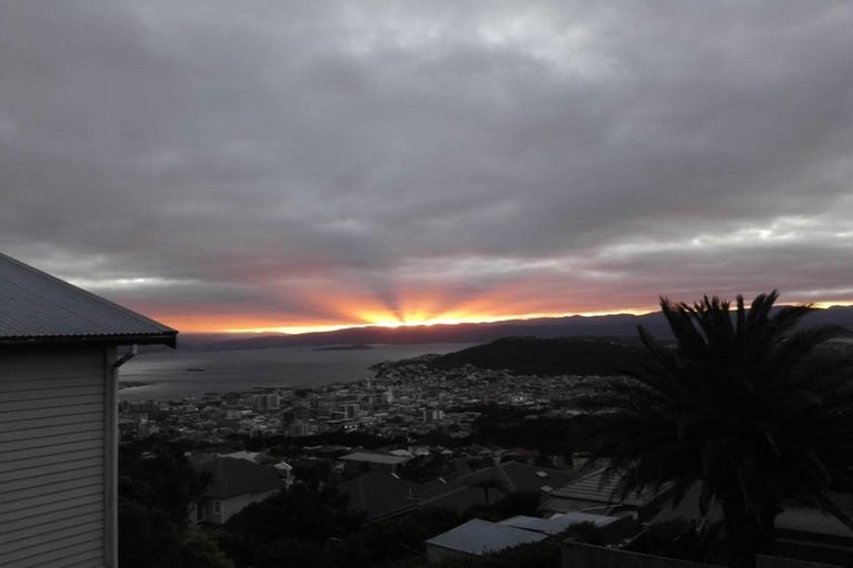 Photo of property in 99 Karepa Street, Brooklyn, Wellington, 6021