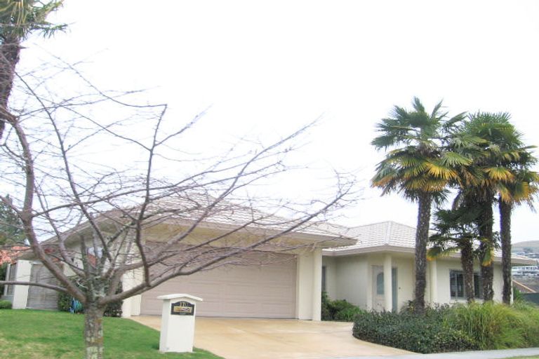 Photo of property in 17b Hetley Crescent, Taradale, Napier, 4112