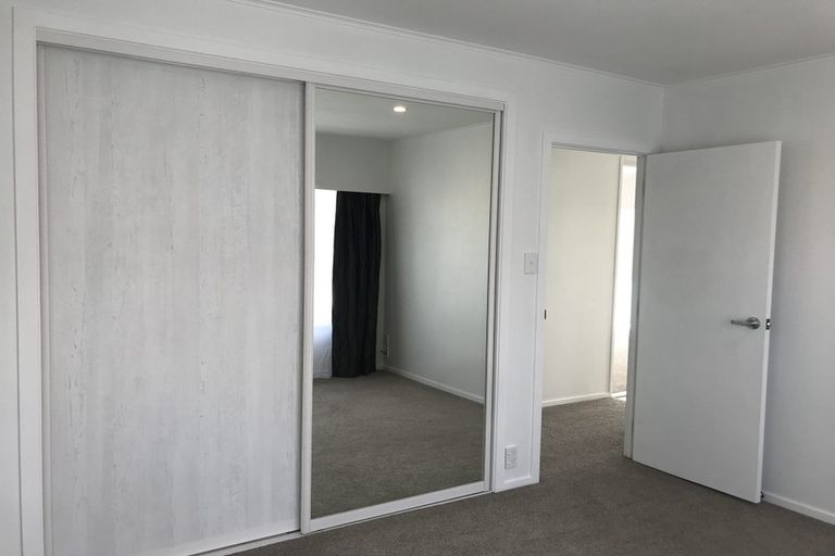 Photo of property in 5/2 Argyle Terrace, Milford, Auckland, 0620