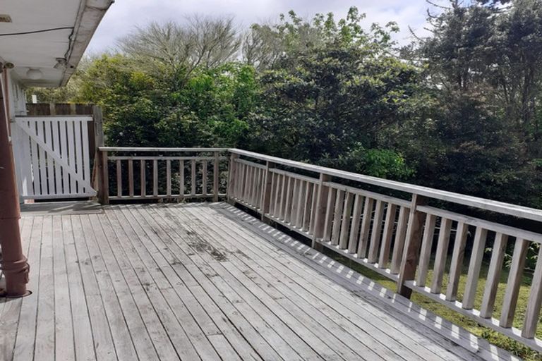 Photo of property in 54 Chippendale Crescent, Birkdale, Auckland, 0626