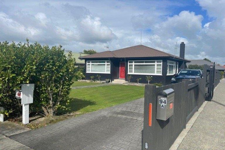 Photo of property in 94 Fitzroy Street, Terrace End, Palmerston North, 4410